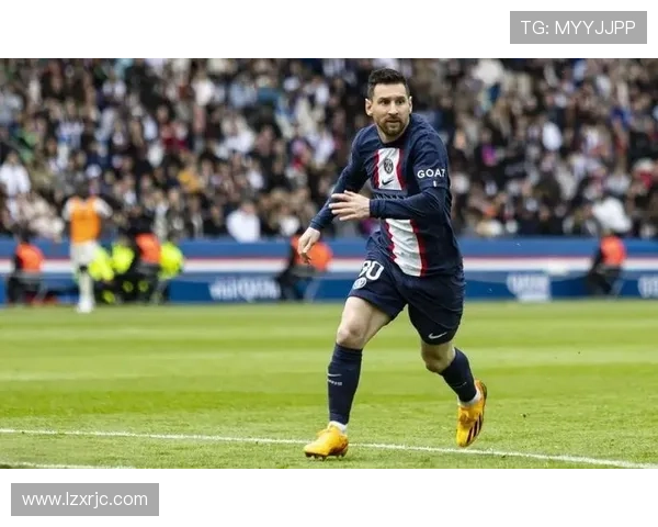 巴黎圣日耳曼中场连贯性存疑，一碰就断问题逐步反映在比赛稳定性上