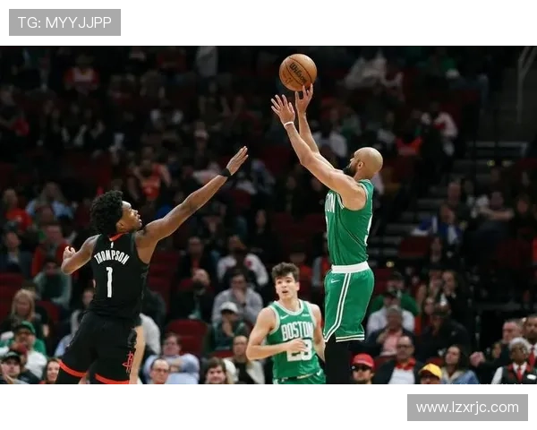 布伦森比上季更以挡拆制造错位提升关键回合占比