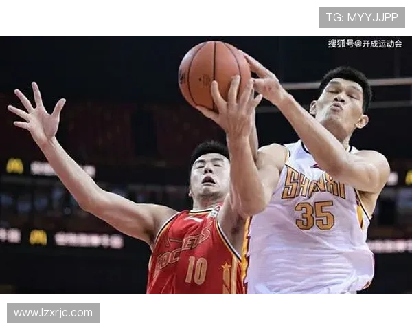篮球补篮规则解析：如何判定二次起跳进球是否有效